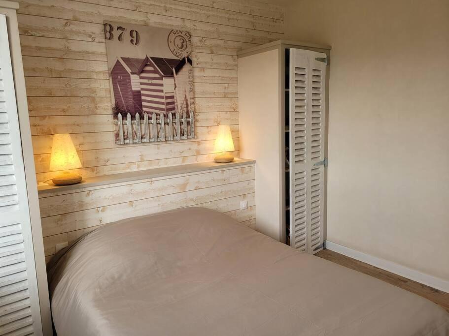 Maison Au Calme A 2 Pas Du Port 康卡勒 外观 照片